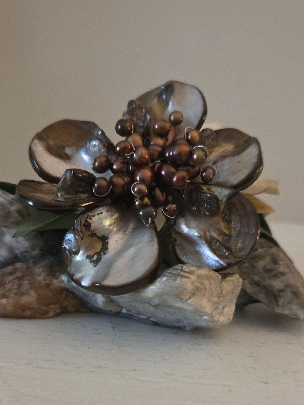 VintageโShell And Freshwater Pearl Brooch